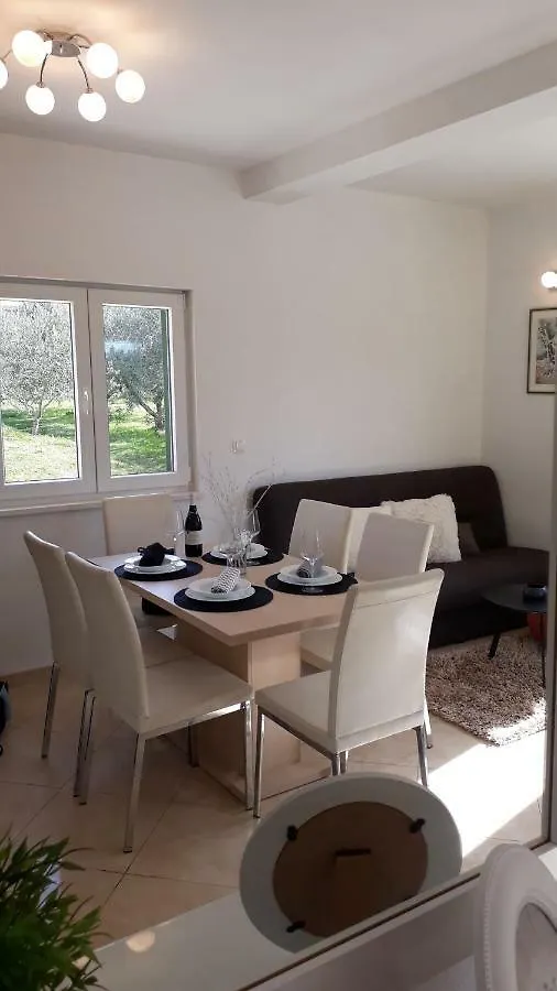 Happy Garden House Villa Kozino 0*,  Croatia